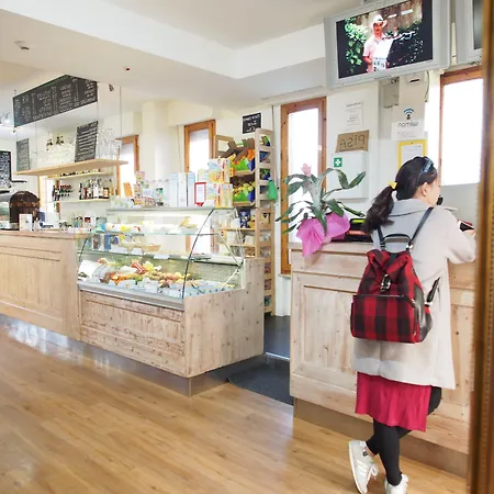 ホステル Safestay