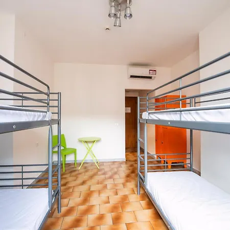 Хостел Safestay Пиза